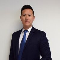 Headshot Edward Chow 200x210